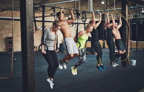 a group getting motivated to workout - HiDow International News Channel